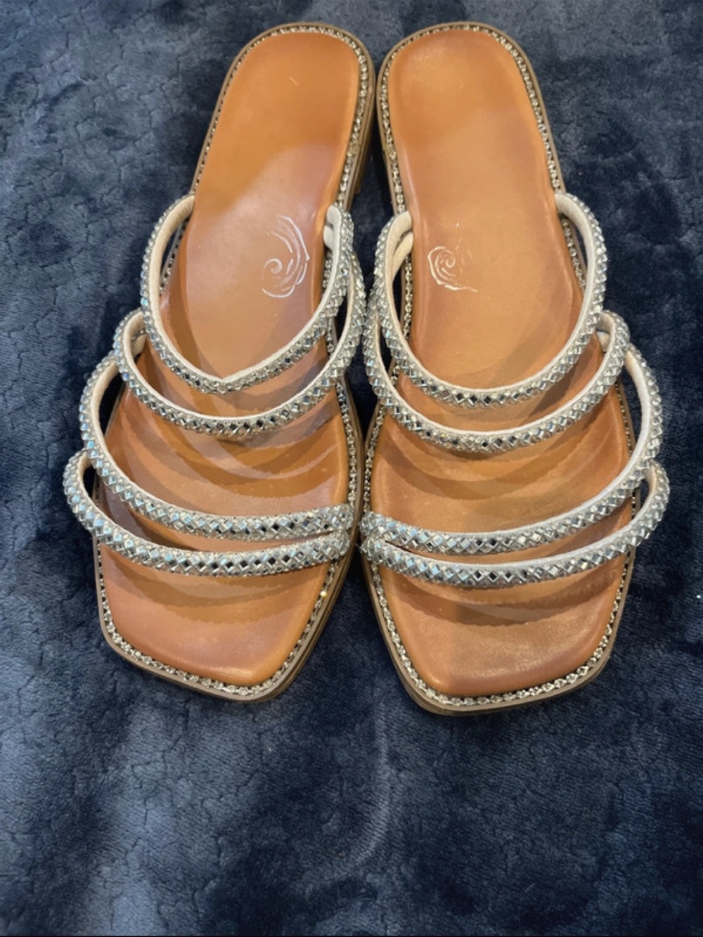 Source Unknown Silver Braided Multi-Strap Slide Sandals